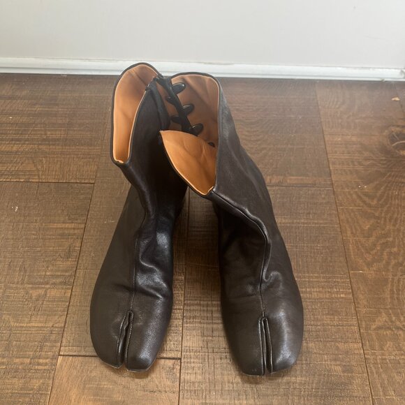 Maison Margiela Black Tabi Ankle Boots Size: 39 - Picture 2 of 6